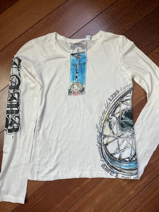 L.A.M.B. Tops - NWOT L.A.M.B. Bicycle Wheel Long Sleeve Tee PRICE FIRM